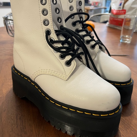 White Doc Martens. - Picture 6 of 7